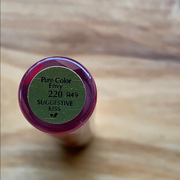 💋 Estée Lauder lip gloss + free gift 🎁 - Picture 3 of 5